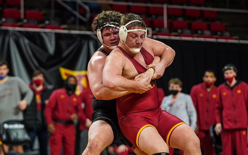 ASU wrestler Cohlton Schultz won this match against Gannon Gremmel.