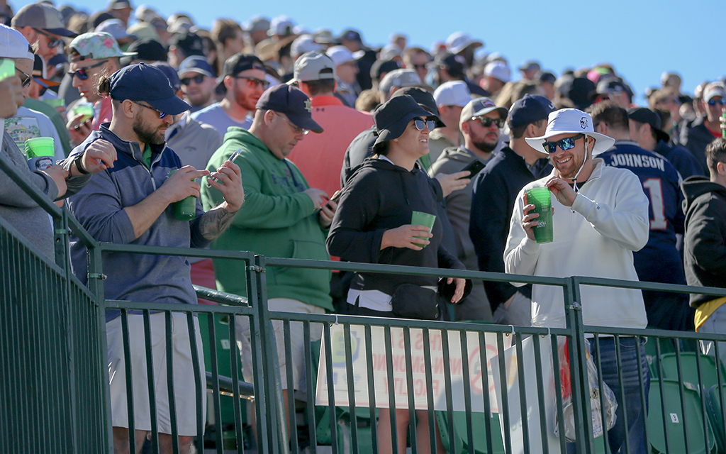 Not that the WM Phoenix Open ever has trouble attracting fans, but its elevated purse and high-profile players makes it even more appealing. (Photo by Nikash Nath/Cronkite News)