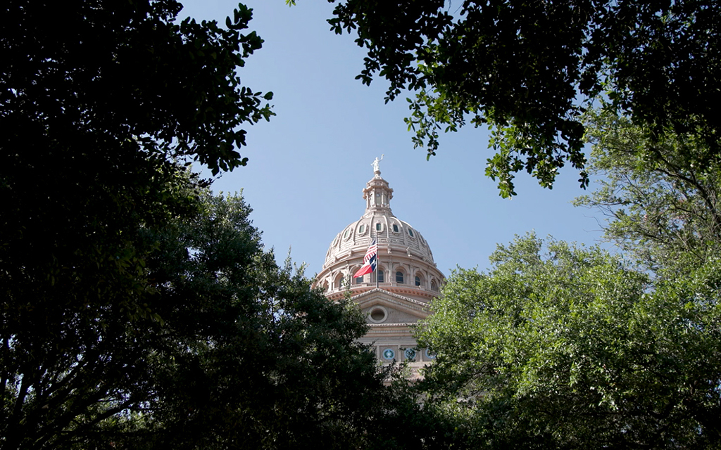 After Roe v. Wade was overturned, some prosecutors vowed not to prosecute abortion-related cases. Now states are fighting back, passing laws or using executive orders to limit prosecutorial discretion. (Photo by Joseph Kual Zakaria/News21)