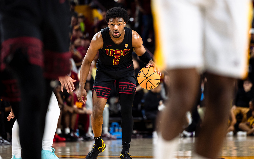 Bronny James, son of NBA legend LeBron James, draws a massive crowd eager to witness his on-court prowess Saturday at Desert Financial Arena. (Photo by Alyssa Buruato/Cronkite News)