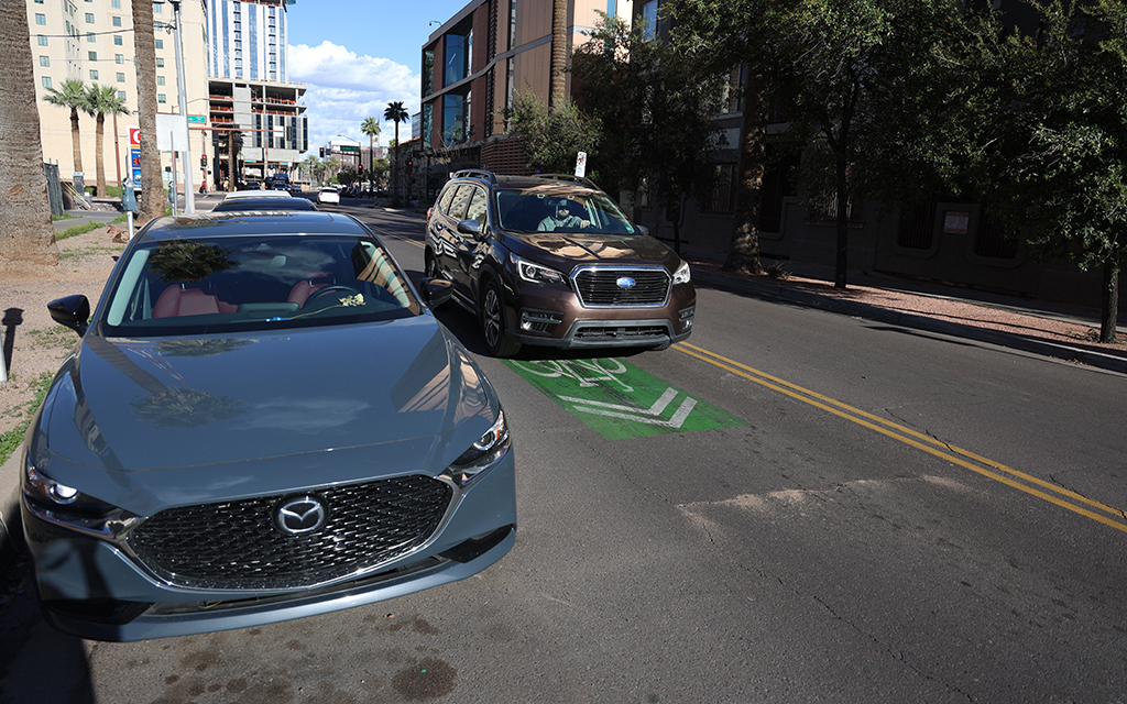 Bikes currently share the lane with cars on Fillmore Street near Second Avenue. (Photo by Jack Orleans/Cronkite News)