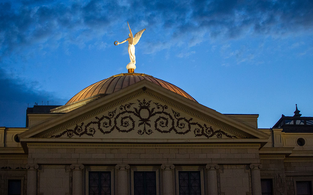 The Arizona Legislature finalized the state budget and adjourned June 15, just in time to prevent the 1864 abortion ban, which it repealed, from taking effect again for a few days in September. (File photo by Ellen O’Brien/Cronkite News)